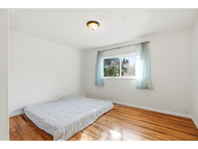 4304 Se FIELDCREST Dr, Milwaukie, OR 97222