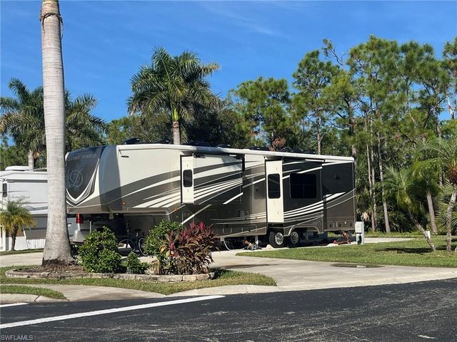 1348 Diamond Lake CIR, Naples, FL 34114