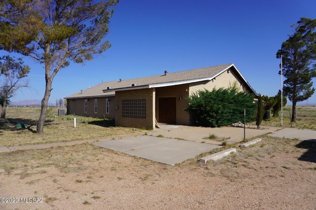 13385 S Dos Cabezas Road, Pearce, AZ 85625