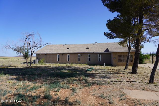 13385 S Dos Cabezas Road, Pearce, AZ 85625