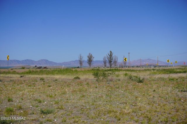 13385 S Dos Cabezas Road, Pearce, AZ 85625