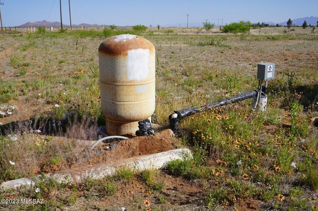 13385 S Dos Cabezas Road, Pearce, AZ 85625