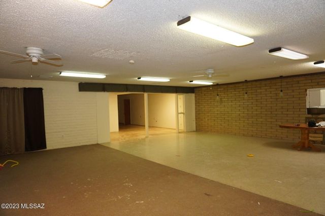 13385 S Dos Cabezas Road, Pearce, AZ 85625