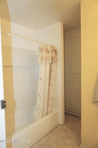 13385 S Dos Cabezas Road, Pearce, AZ 85625