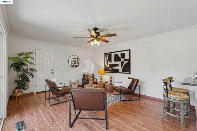 649 Canterbury Ave, Livermore, CA 94550