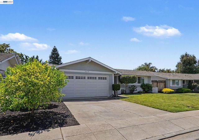 649 Canterbury Ave, Livermore, CA 94550