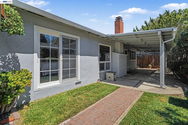 649 Canterbury Ave, Livermore, CA 94550