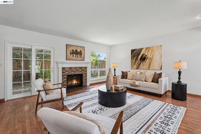 649 Canterbury Ave, Livermore, CA 94550