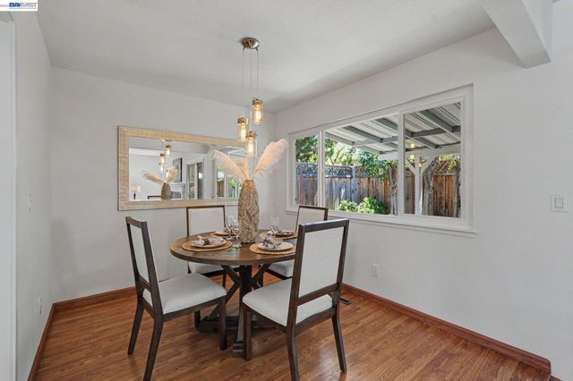 649 Canterbury Ave, Livermore, CA 94550