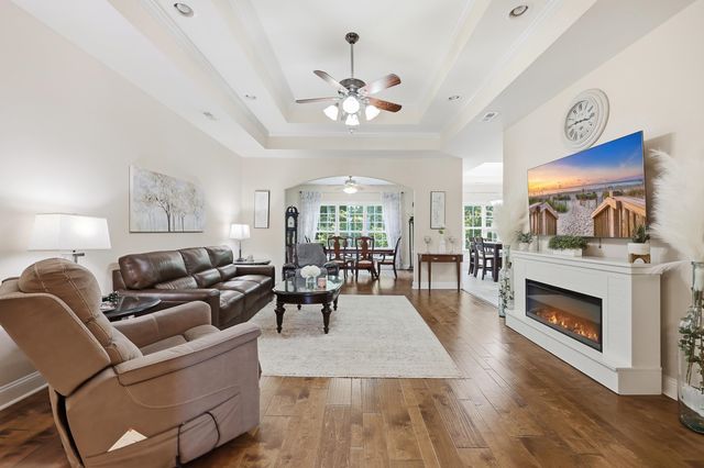 4206 Ridgewood Dr., Conway, SC 29526