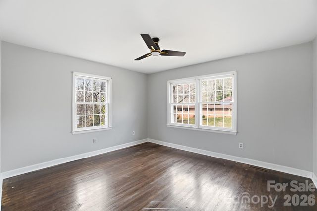 6803 Pencade Lane, Charlotte, NC 28215
