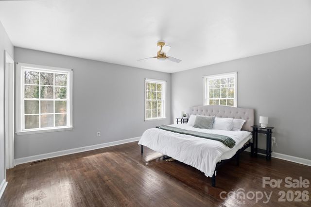 6803 Pencade Lane, Charlotte, NC 28215