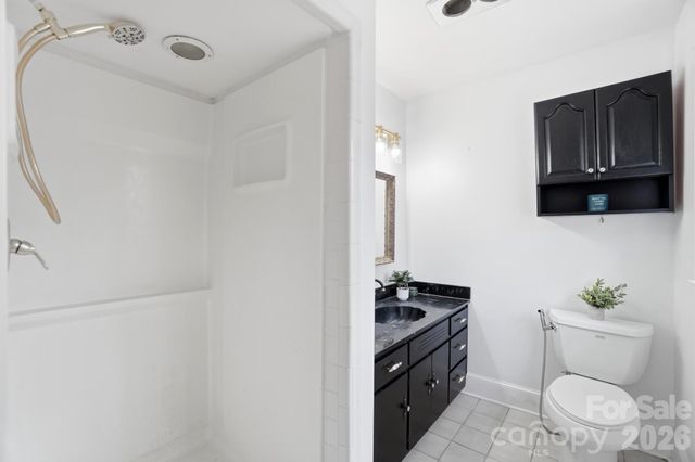 6803 Pencade Lane, Charlotte, NC 28215