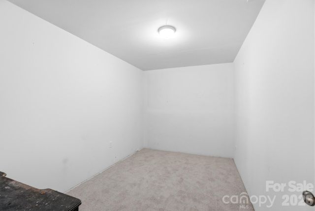 6803 Pencade Lane, Charlotte, NC 28215