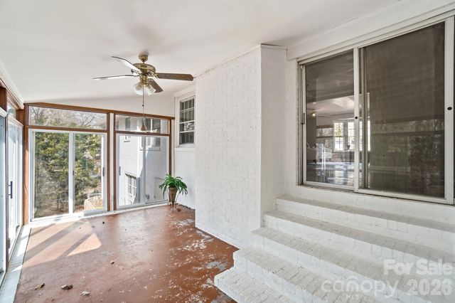 6803 Pencade Lane, Charlotte, NC 28215