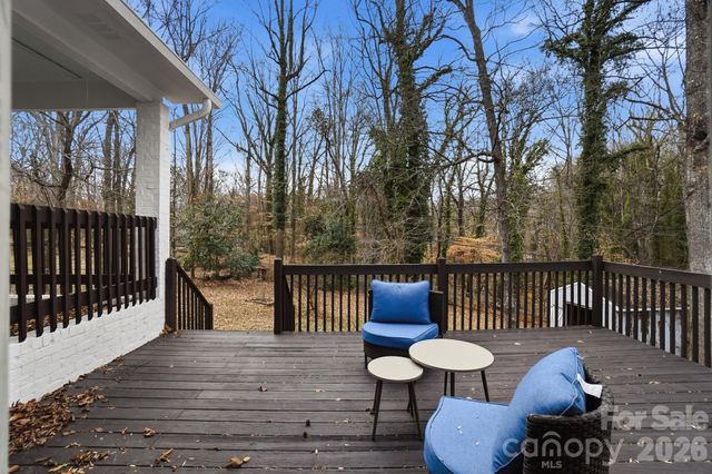 6803 Pencade Lane, Charlotte, NC 28215