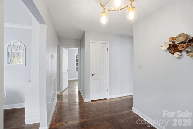 6803 Pencade Lane, Charlotte, NC 28215