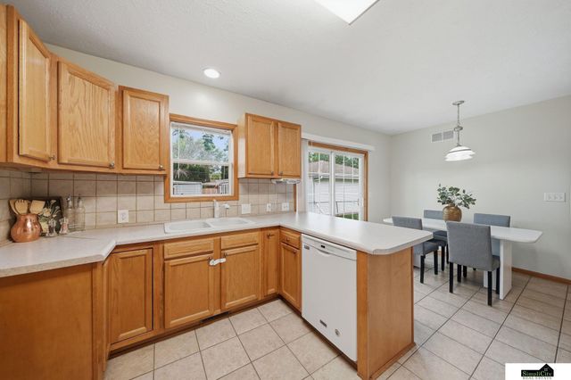6241 Gladstone Street, Lincoln, NE 68507