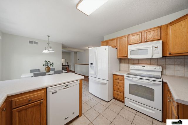 6241 Gladstone Street, Lincoln, NE 68507