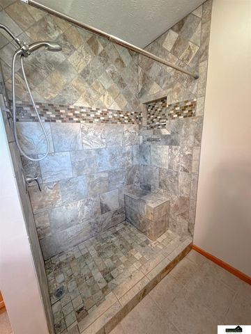 6241 Gladstone Street, Lincoln, NE 68507
