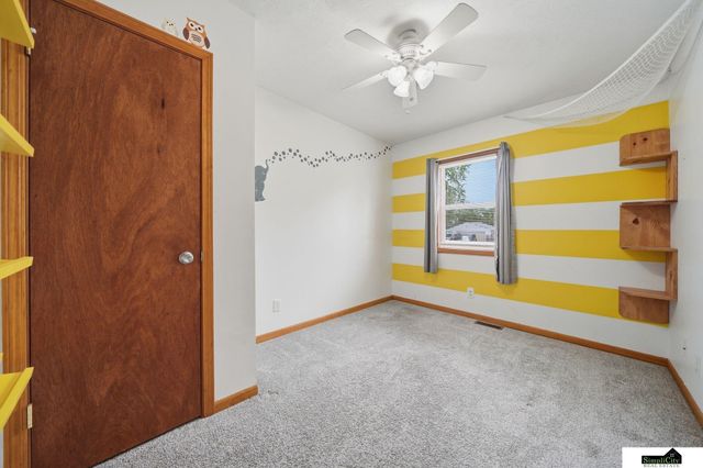 6241 Gladstone Street, Lincoln, NE 68507