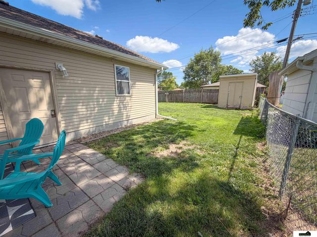 6241 Gladstone Street, Lincoln, NE 68507