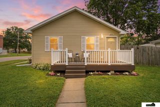 6241 Gladstone Street, Lincoln, NE 68507
