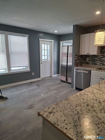 7 Main Street 1, East Hampton, CT 06424