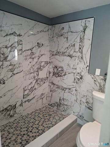 7 Main Street 1, East Hampton, CT 06424