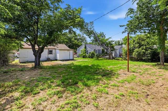 5021 Royal Drive, Fort Worth, TX 76116