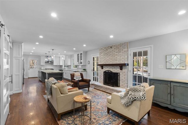 14081 Cross Trails Drive, Chesterfield, MO 63017