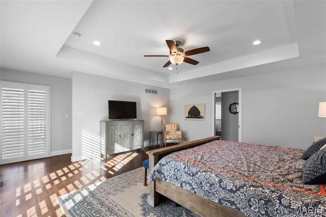 14081 Cross Trails Drive, Chesterfield, MO 63017