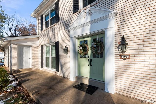 14081 Cross Trails Drive, Chesterfield, MO 63017