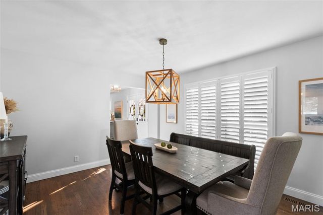 14081 Cross Trails Drive, Chesterfield, MO 63017