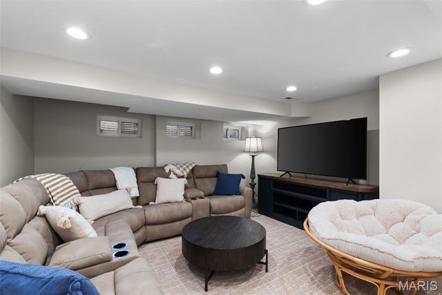 14081 Cross Trails Drive, Chesterfield, MO 63017