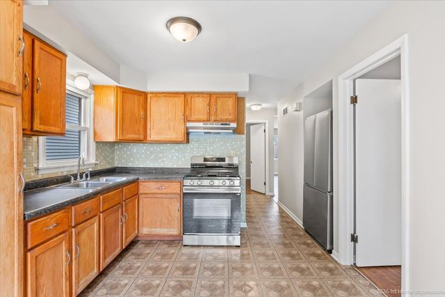 7320 W 58th Street, Summit, IL 60501