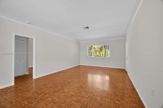 940 Sevilla Ave 206, Coral Gables, FL 33134