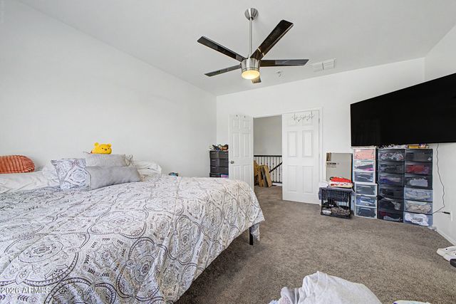 7926 W HESS Avenue, Phoenix, AZ 85043