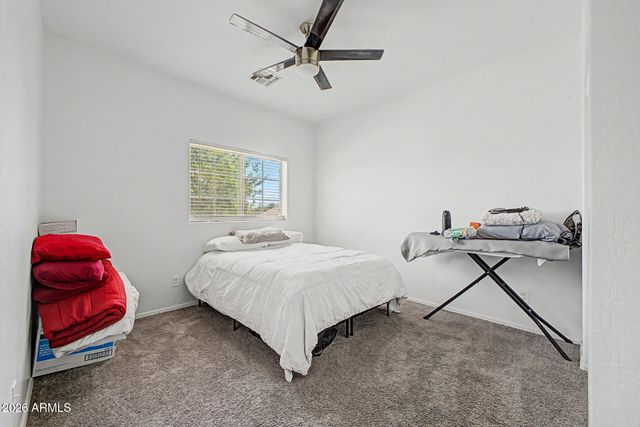 7926 W HESS Avenue, Phoenix, AZ 85043