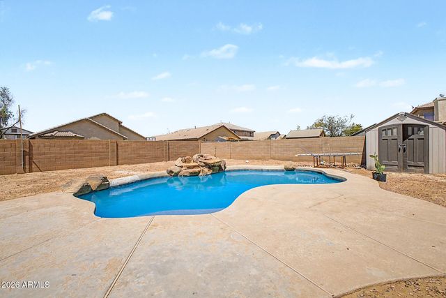 7926 W HESS Avenue, Phoenix, AZ 85043