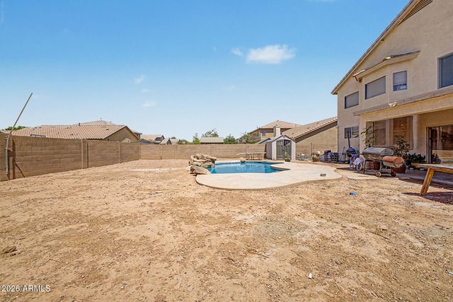 7926 W HESS Avenue, Phoenix, AZ 85043