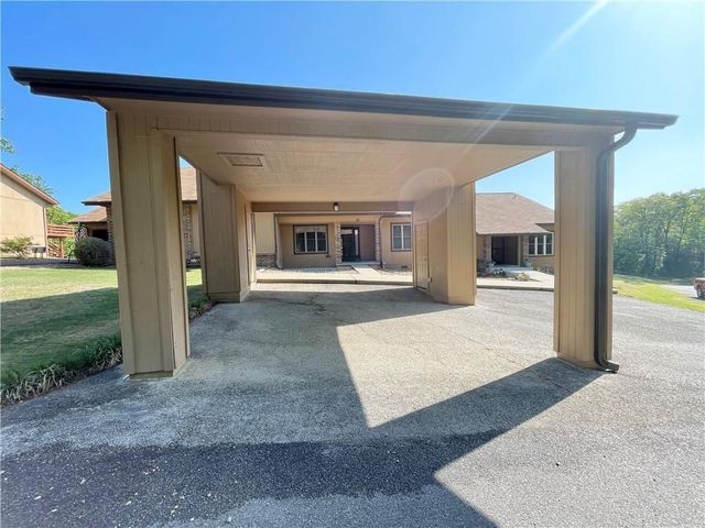 12 Walter Drive, Bella Vista, AR 72714