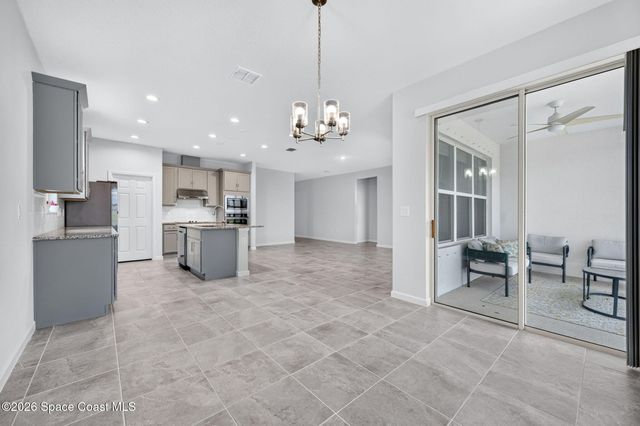 1984 SE Middlebury Drive SE, Palm Bay, FL 32909