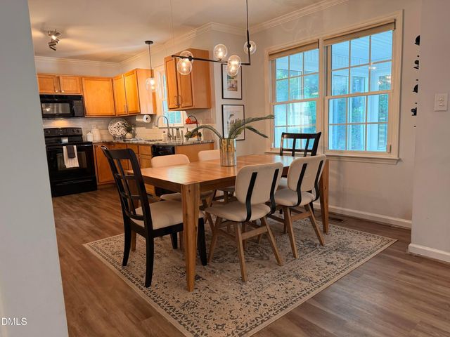 837 E Ivy Valley Drive, Fuquay Varina, NC 27526