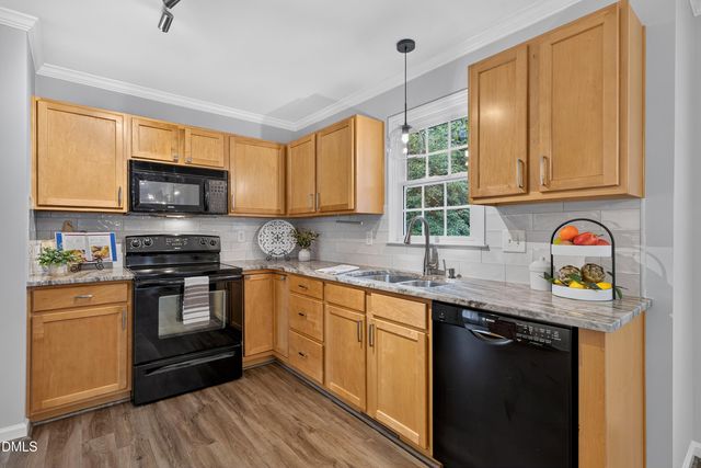 837 E Ivy Valley Drive, Fuquay Varina, NC 27526