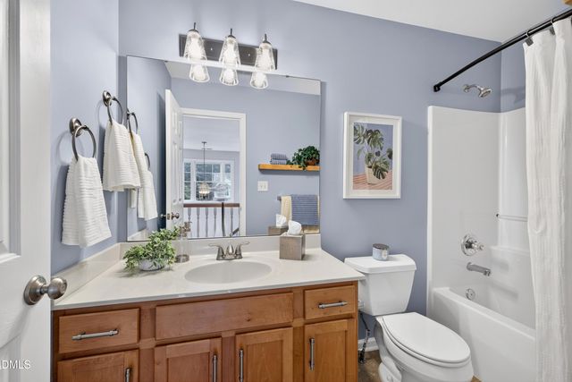 837 E Ivy Valley Drive, Fuquay Varina, NC 27526