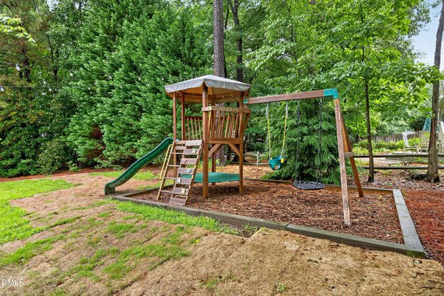 837 E Ivy Valley Drive, Fuquay Varina, NC 27526