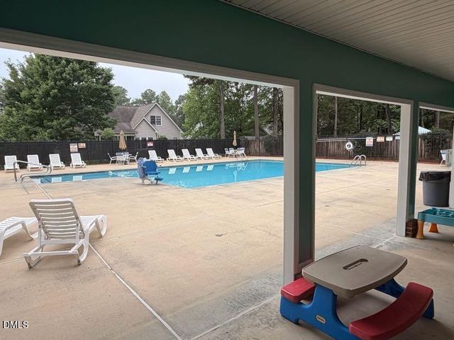 837 E Ivy Valley Drive, Fuquay Varina, NC 27526