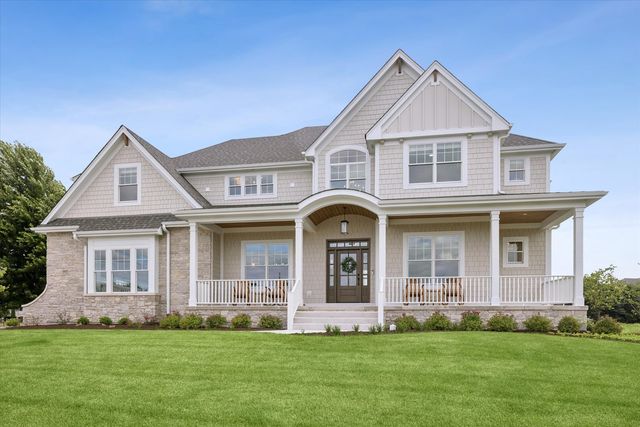 995 Redbud Lane, Sugar Grove, IL 60554