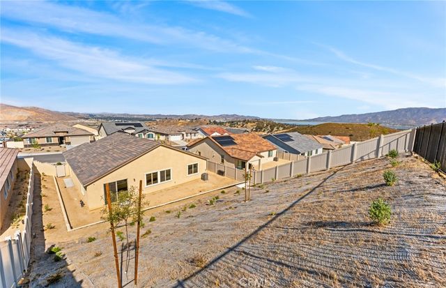 4057 Hudson Lane, Lake Elsinore, CA 92530